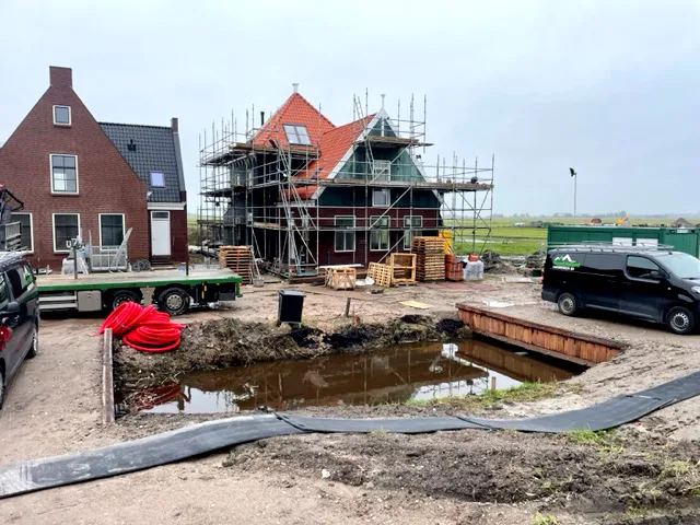 Daken en woningen in Uitdam, Noord-Holland